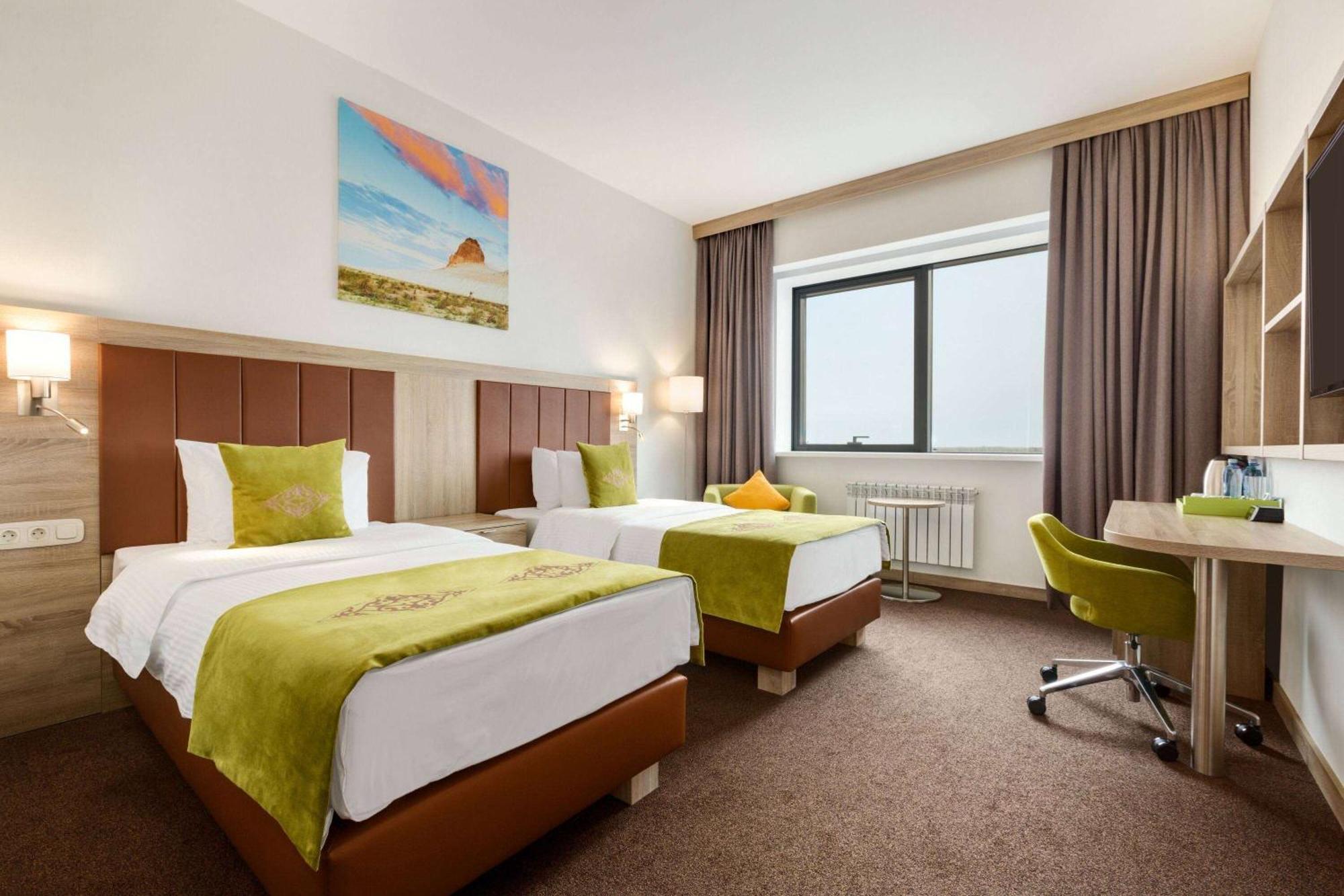 Wyndham Garden Astana Hotel Exterior photo