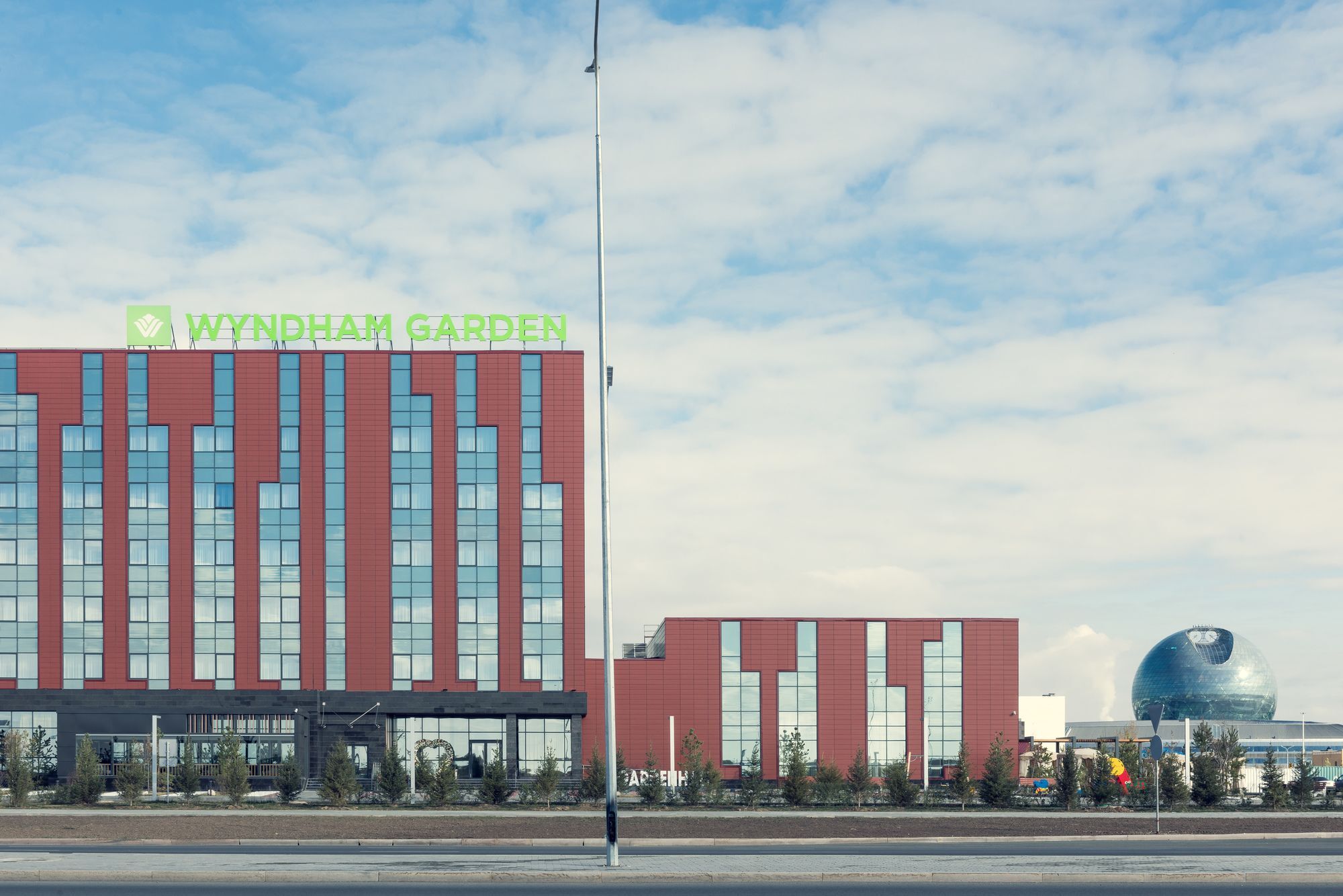 Wyndham Garden Astana Hotel Exterior photo